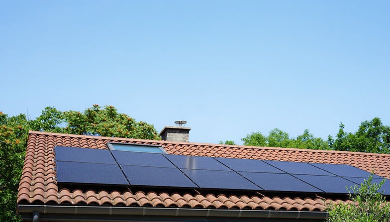 La crise énergétique booste la demande d’installation de panneaux solaires