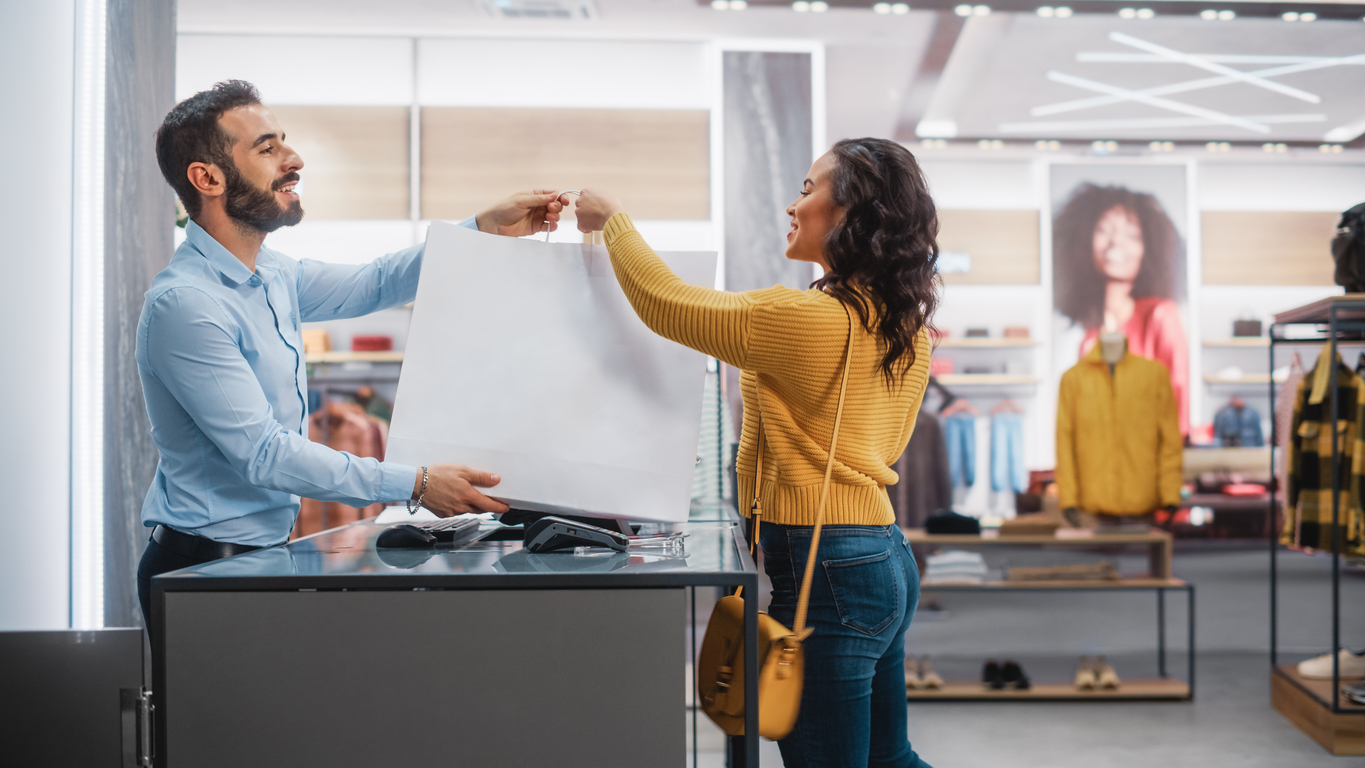 Monext - Commerce unifié : le guide complet pour commerçants