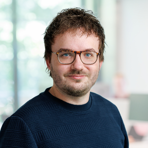 Portretfoto Hugo vierkant