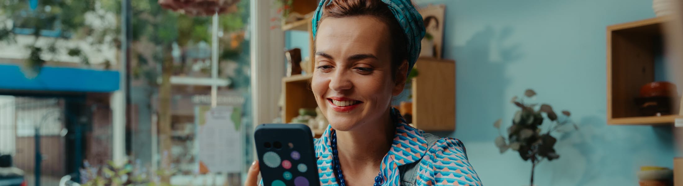 Merel met haar telefoon