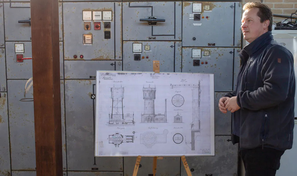 Een bouwtekening van een watertoren