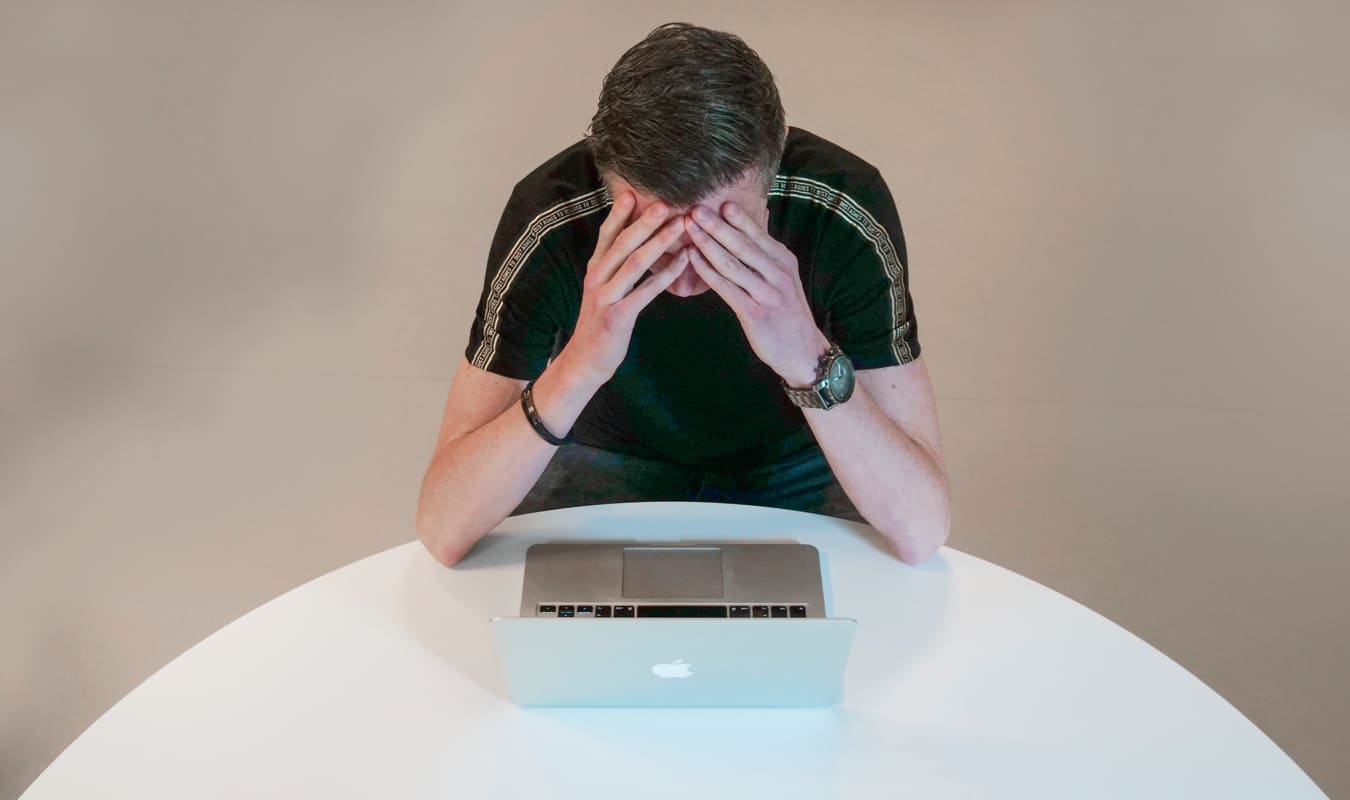 iemand ziet het niet meer zitten