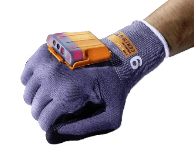 Connected glove