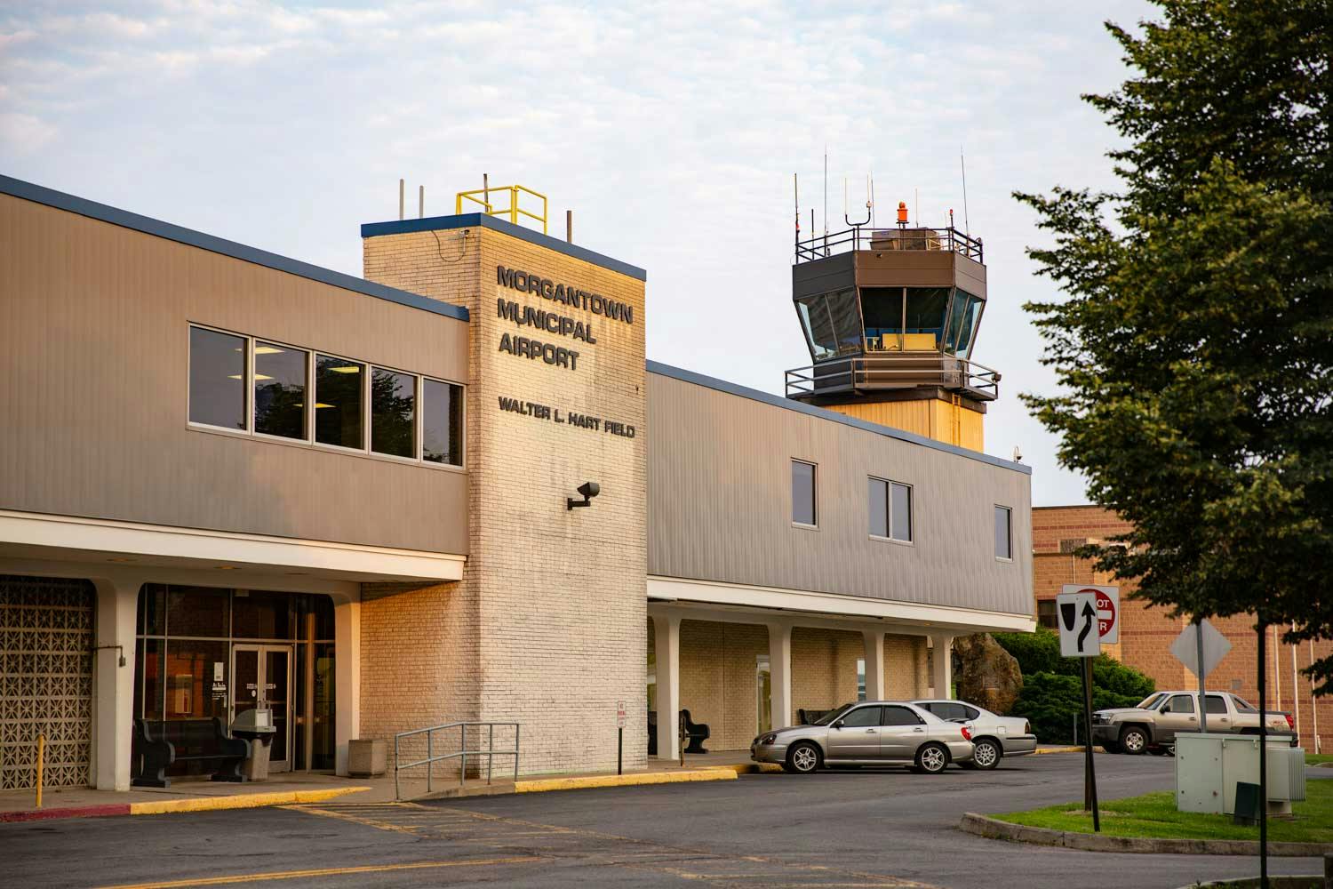 welcome-to-mgw-morgantown-municipal-airport