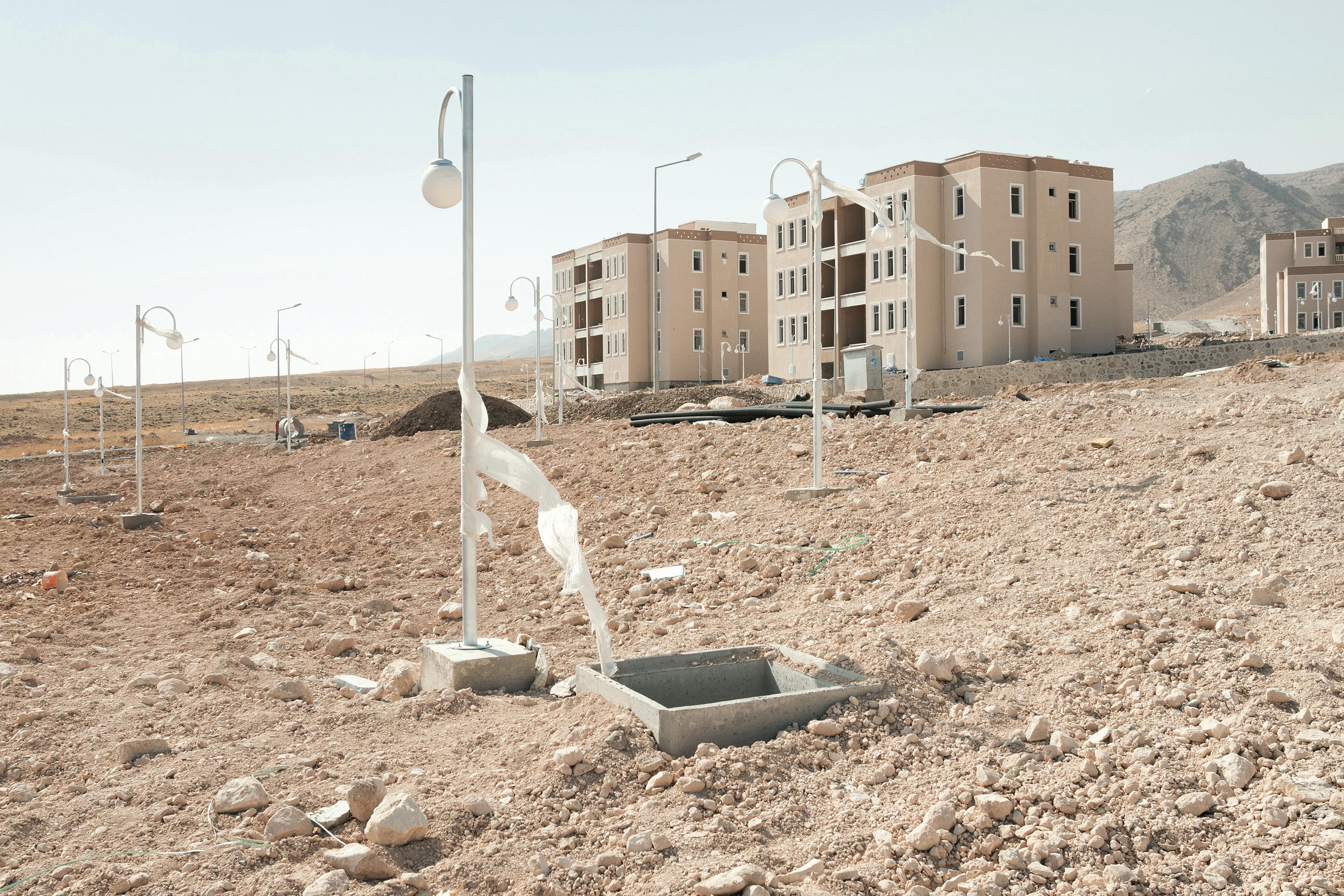 Stadt aus der Retorte: Das „neue“ Hasankeyf entsteht. Mehr als 60.000 Menschen sind von den Umsiedlungen durch den Dammbau betroffen. (2012)