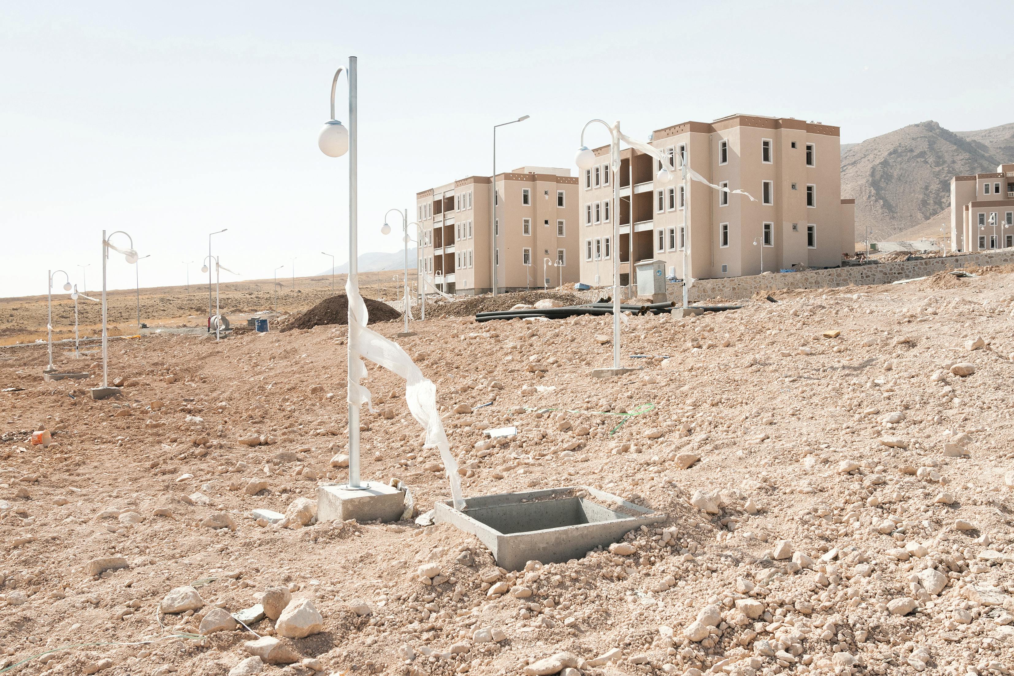 Stadt aus der Retorte: Das „neue“ Hasankeyf entsteht. Mehr als 60.000 Menschen sind von den Umsiedlungen durch den Dammbau betroffen. (2012)