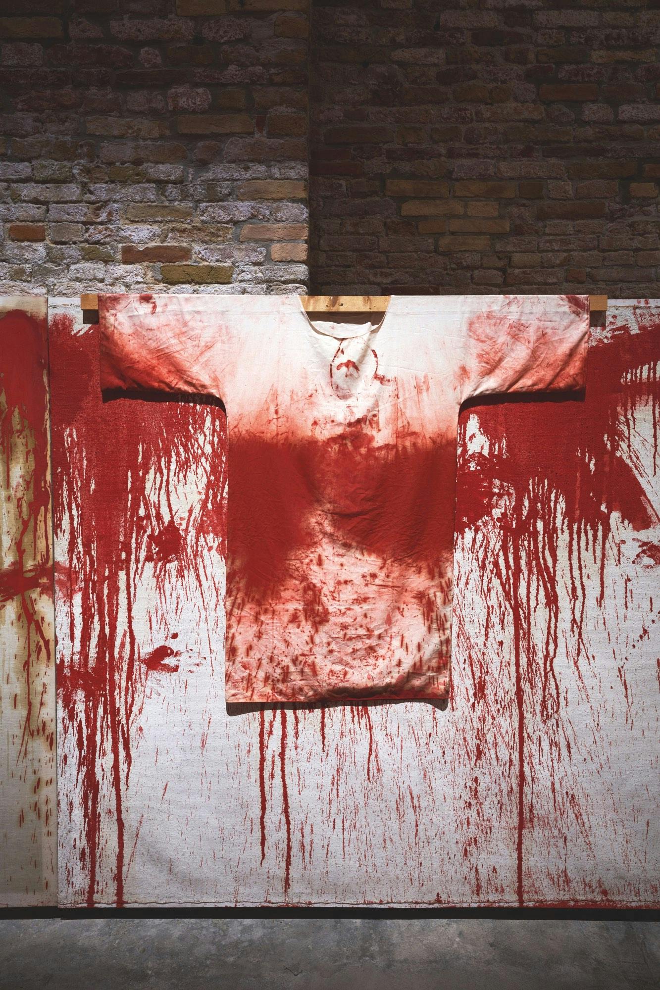 Ansicht Ausstellung „Hermann Nitsch’s 20th Painging Action“, Zuecca Projects und Sammlung Helmut Essl in Zusammenarbeit mit Galerie Kandlhofer