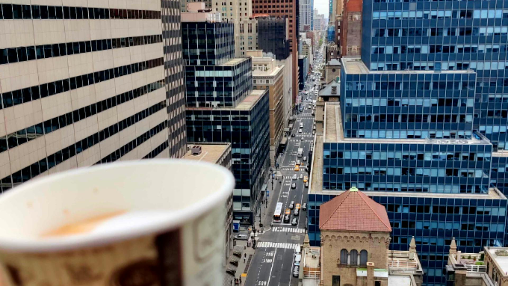 Having coffee with a New York view - Mosano