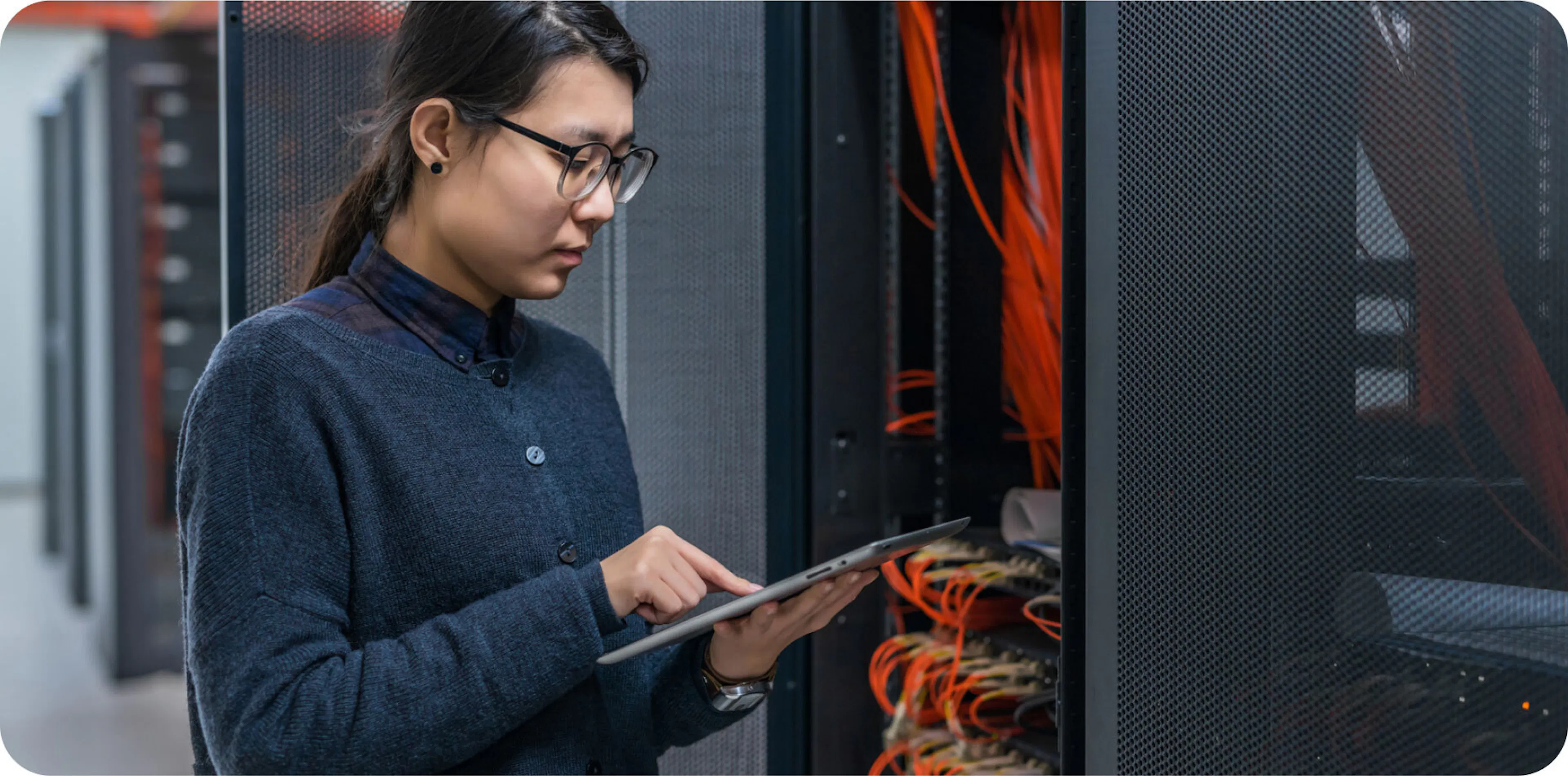 how-data-improves-cost-control-mechanisms-hero
