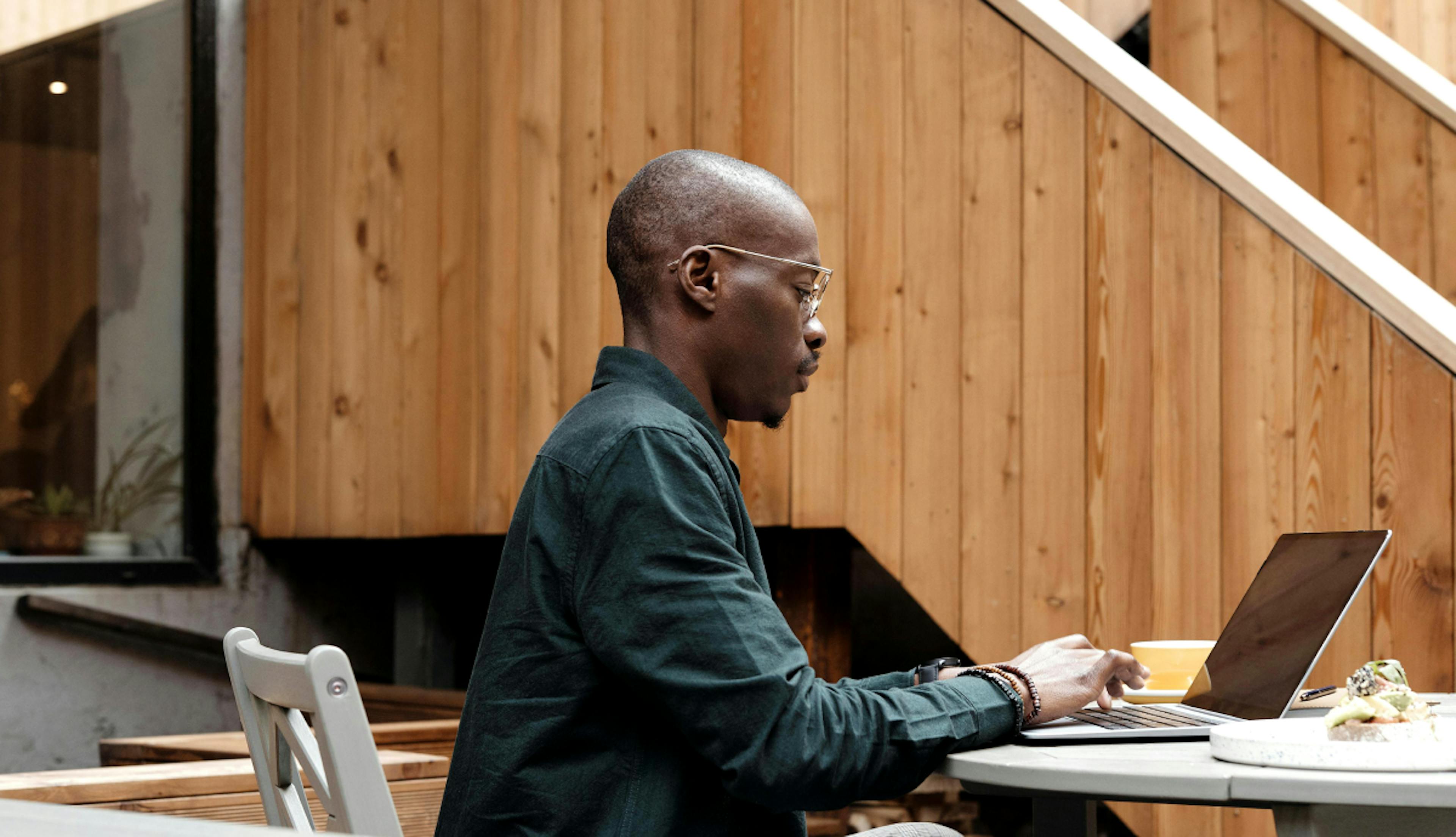 Sourcing vs. procurement: What finance leaders need to know