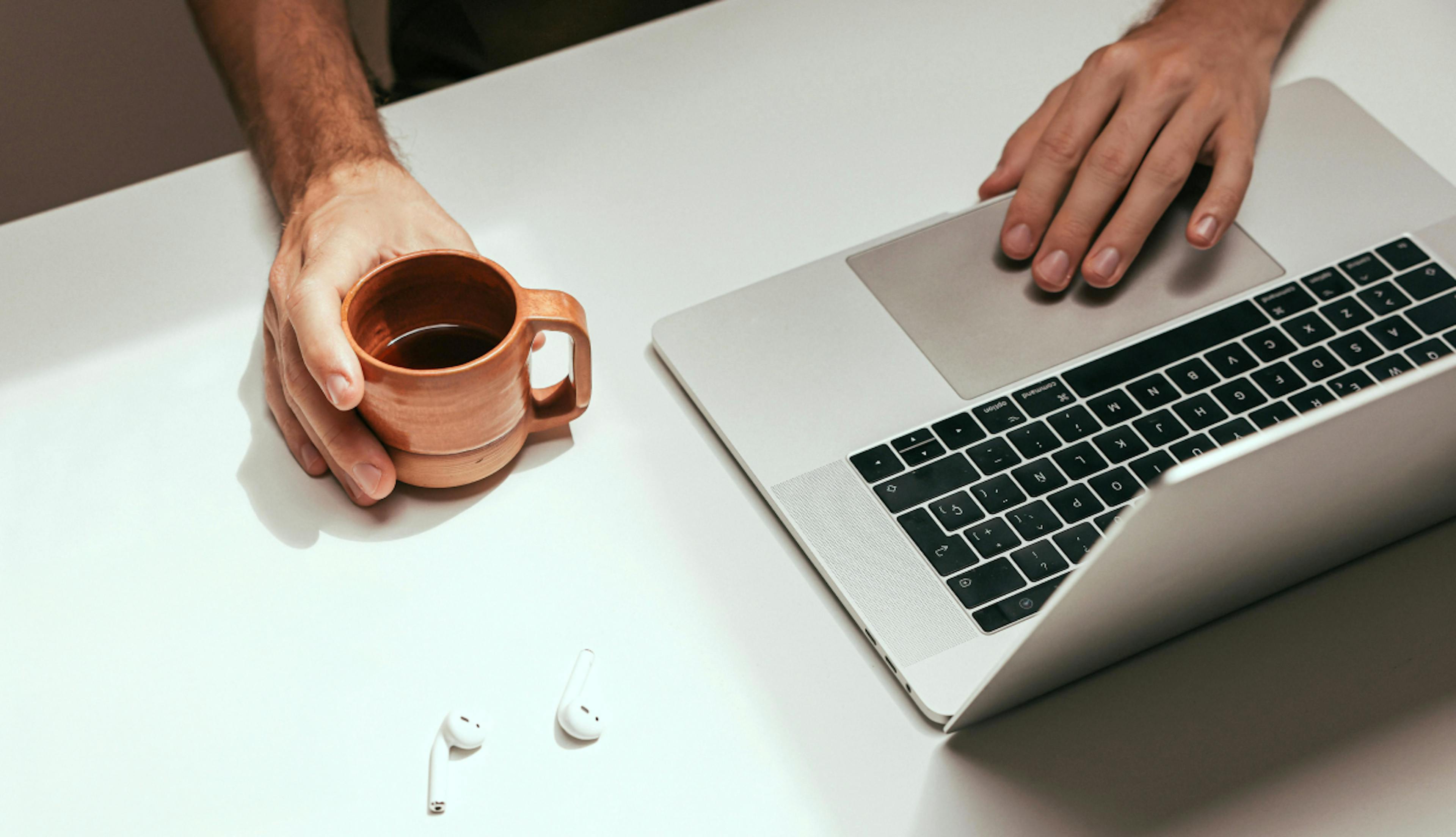 Can You Pay a Credit Card With Another Credit Card?