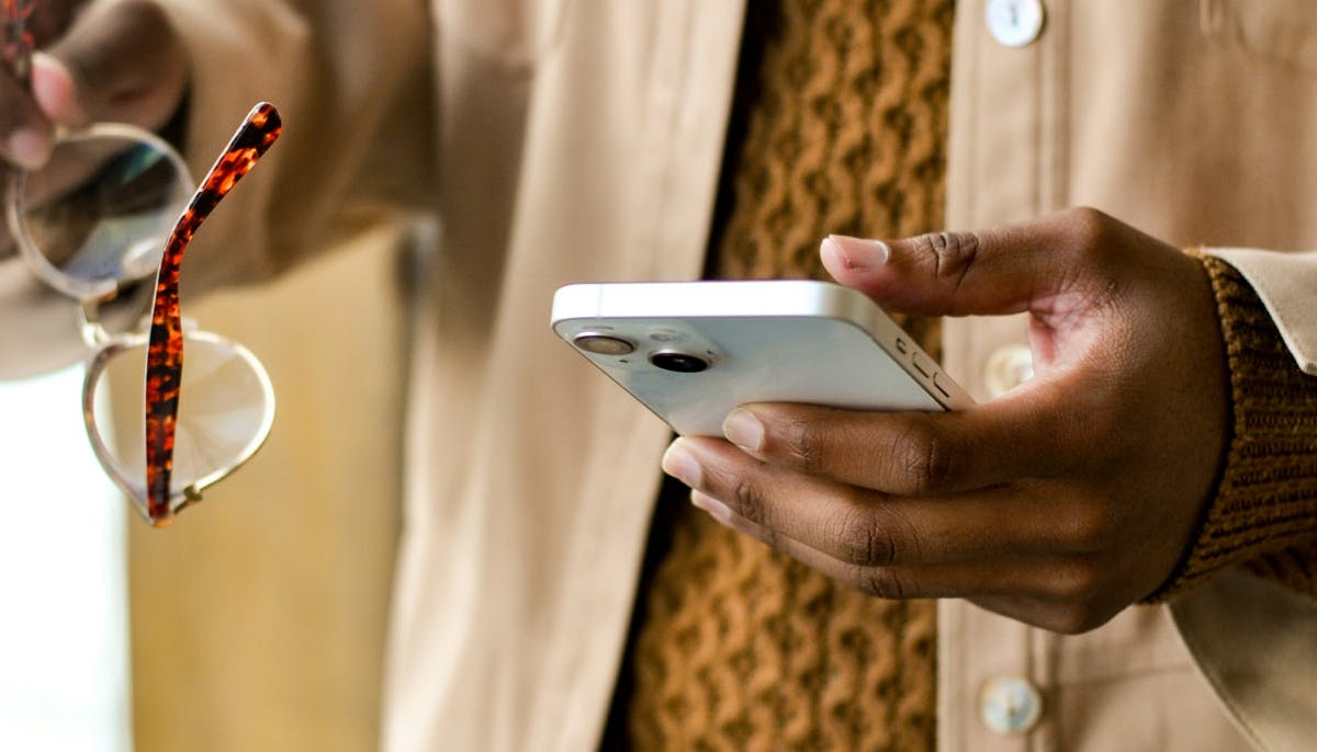 Expense Cards vs. Business Credit Cards