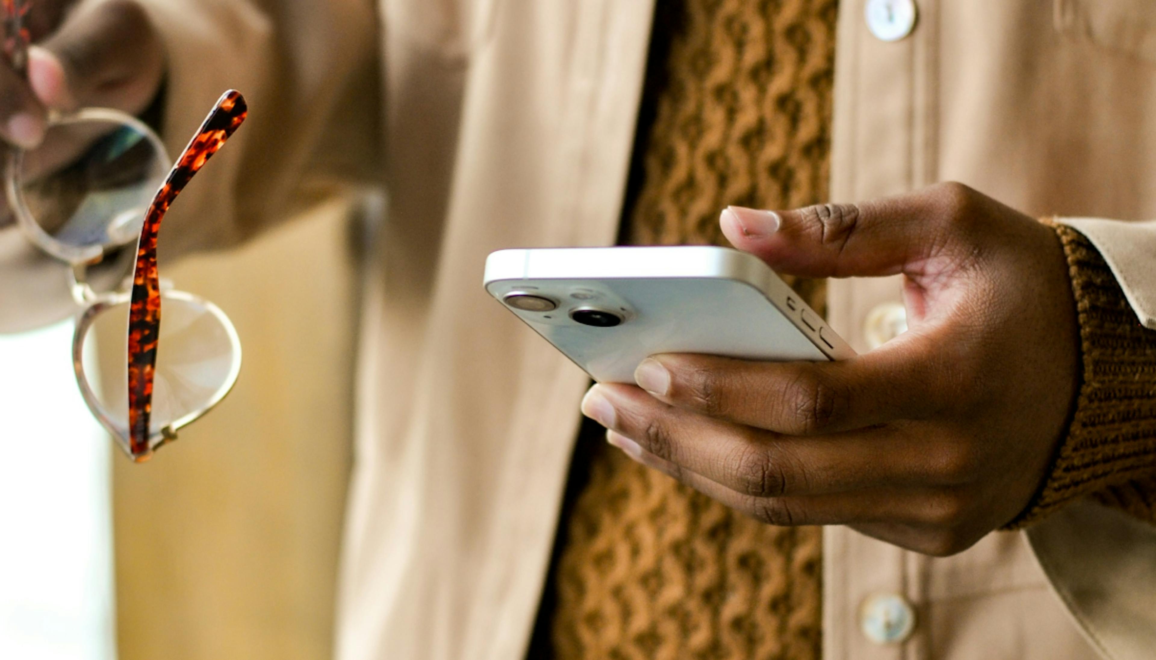 Expense Cards vs. Business Credit Cards