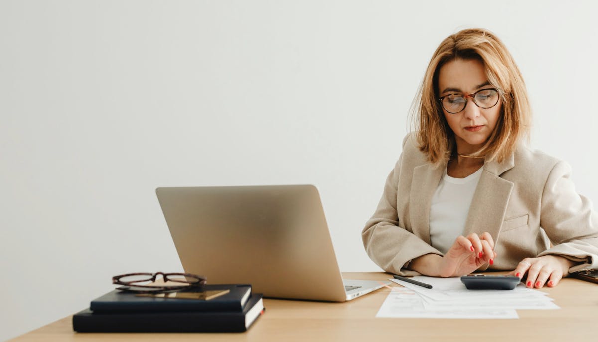 Invoice validation best practices for accuracy and compliance Header Image