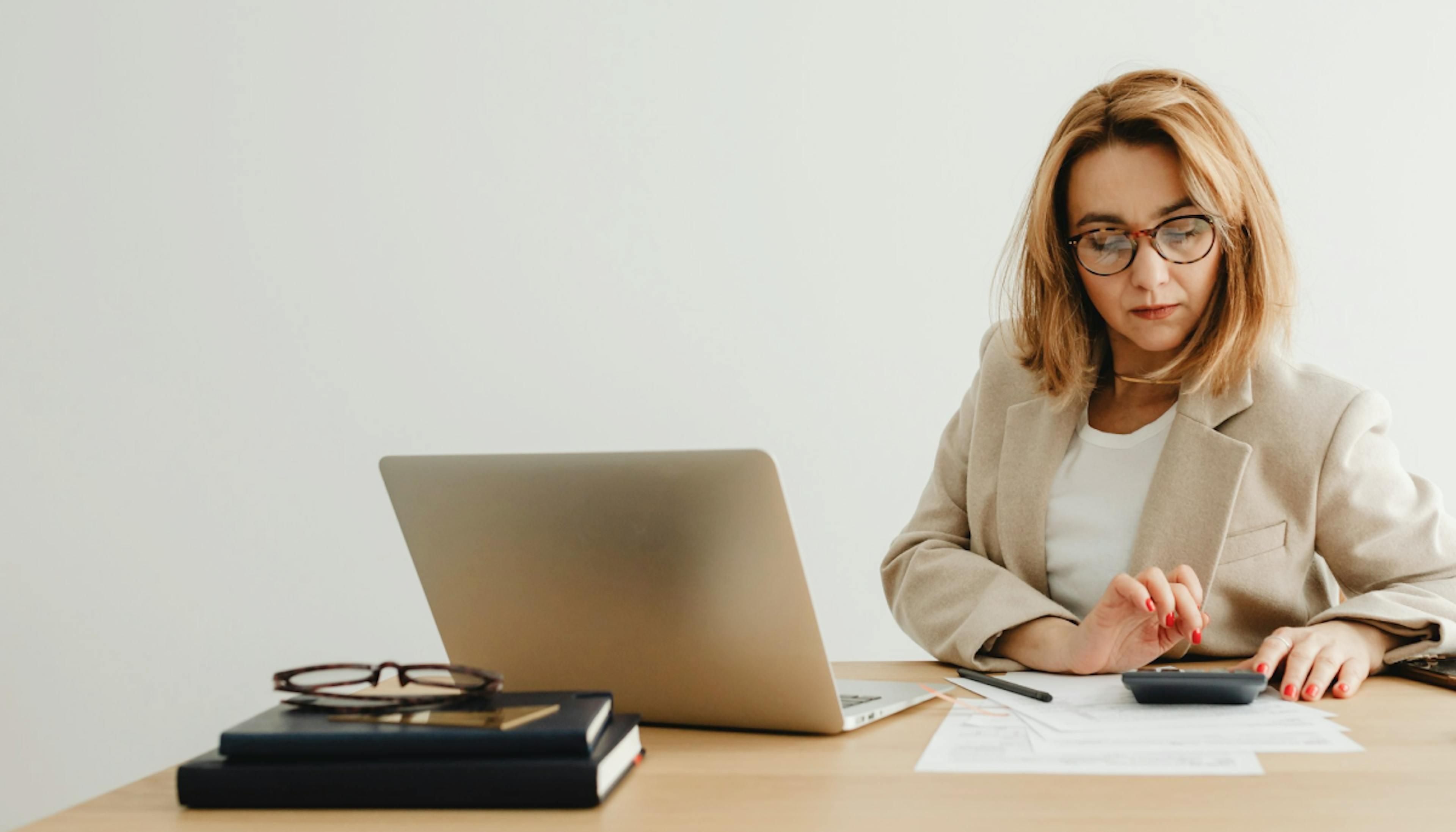 Invoice validation best practices for accuracy and compliance Header Image