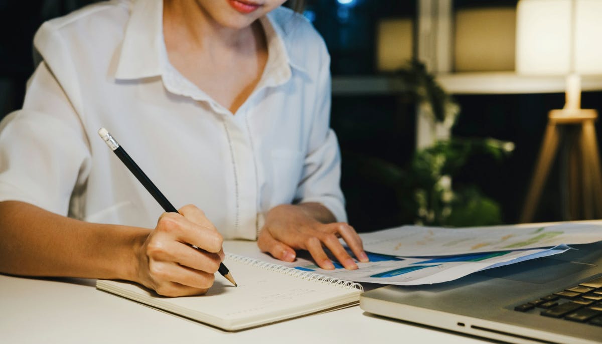 End of Financial Year for U.K. Teams: A 101 Guide