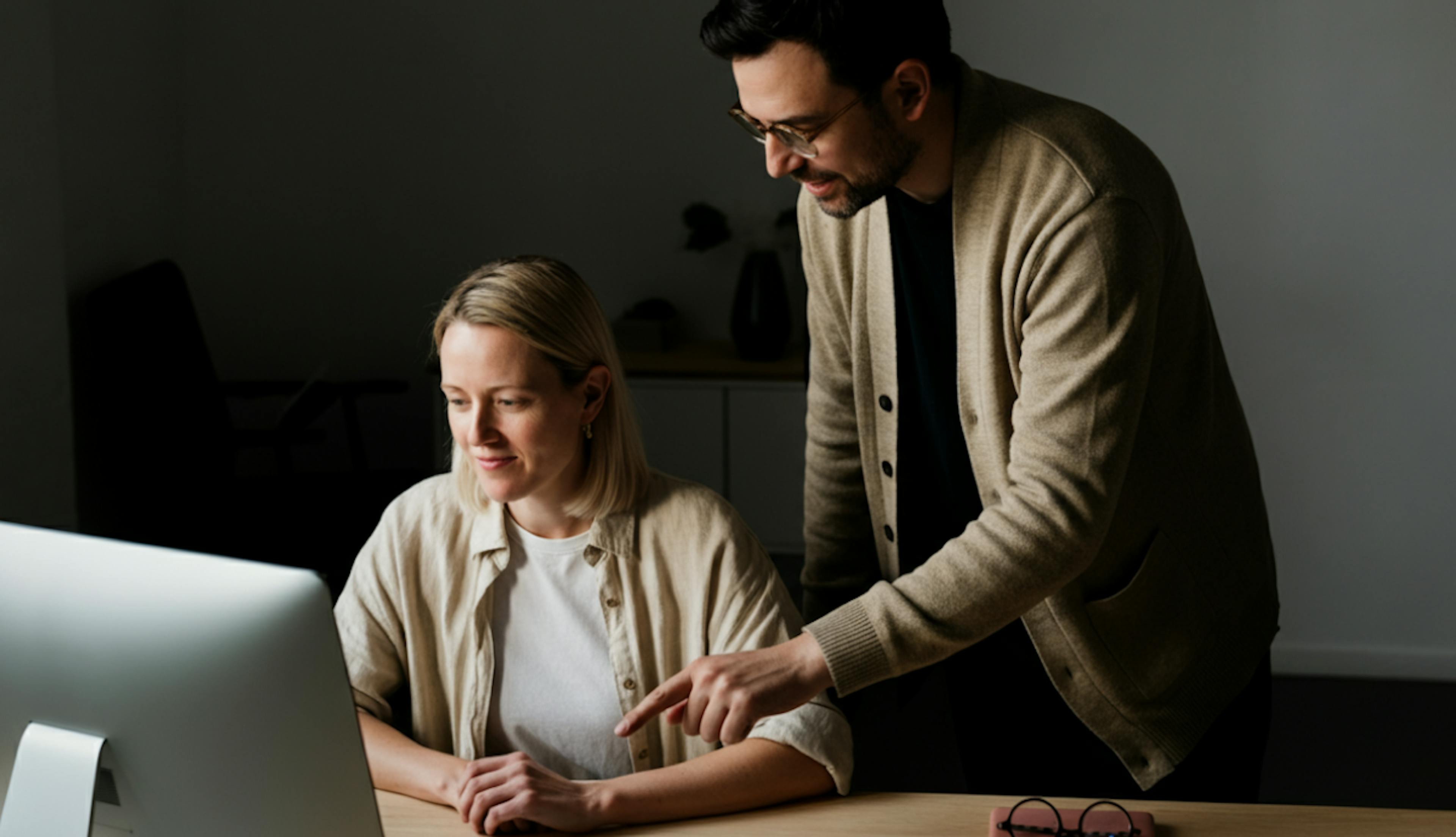 UK e-invoicing mandate Header Image