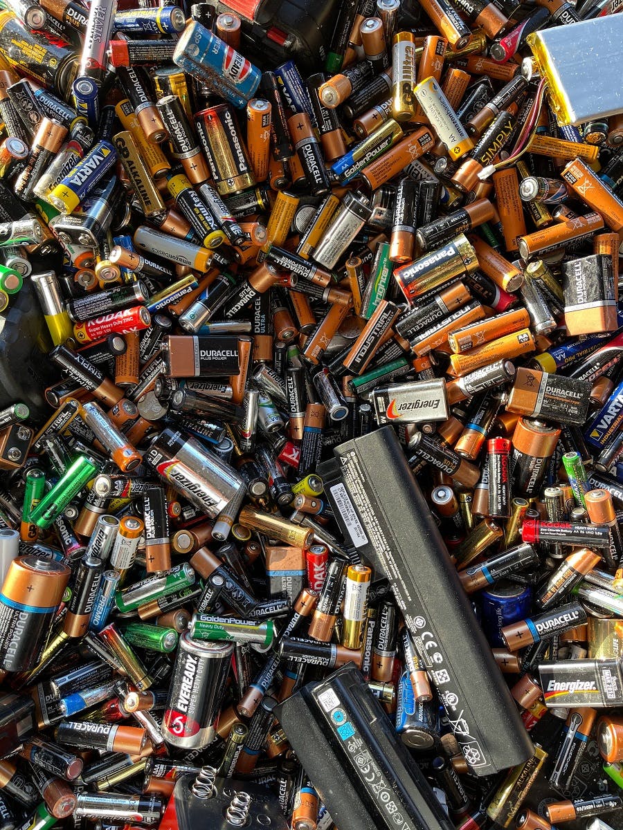 Recycling batteries