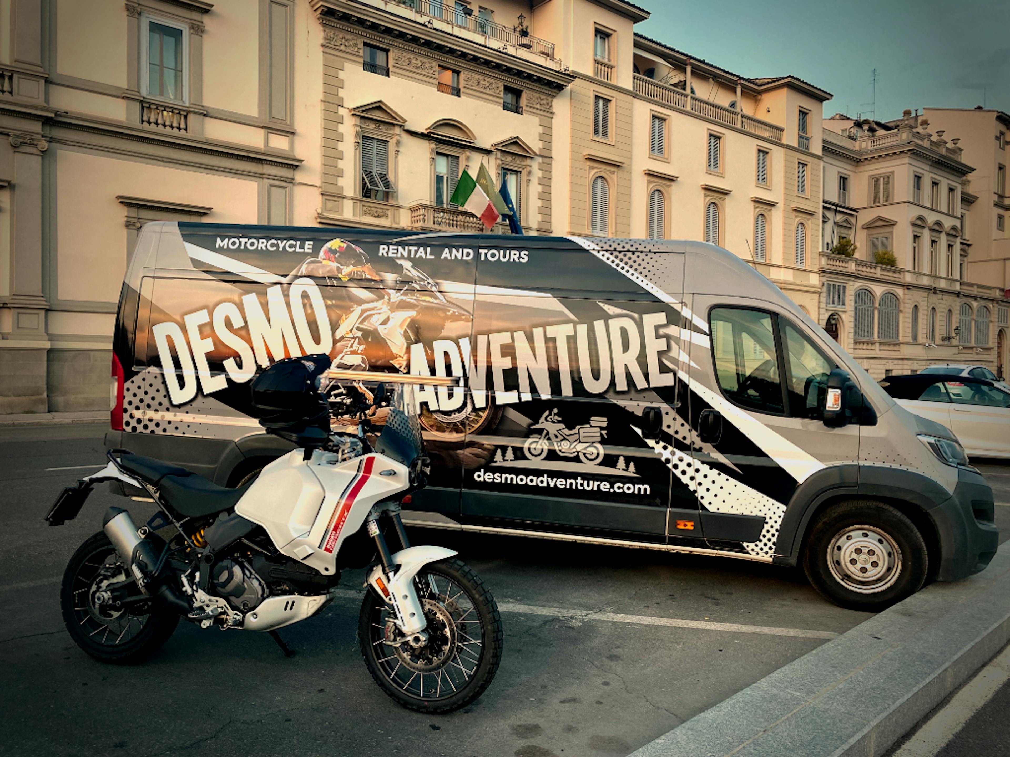 DESMO on tour