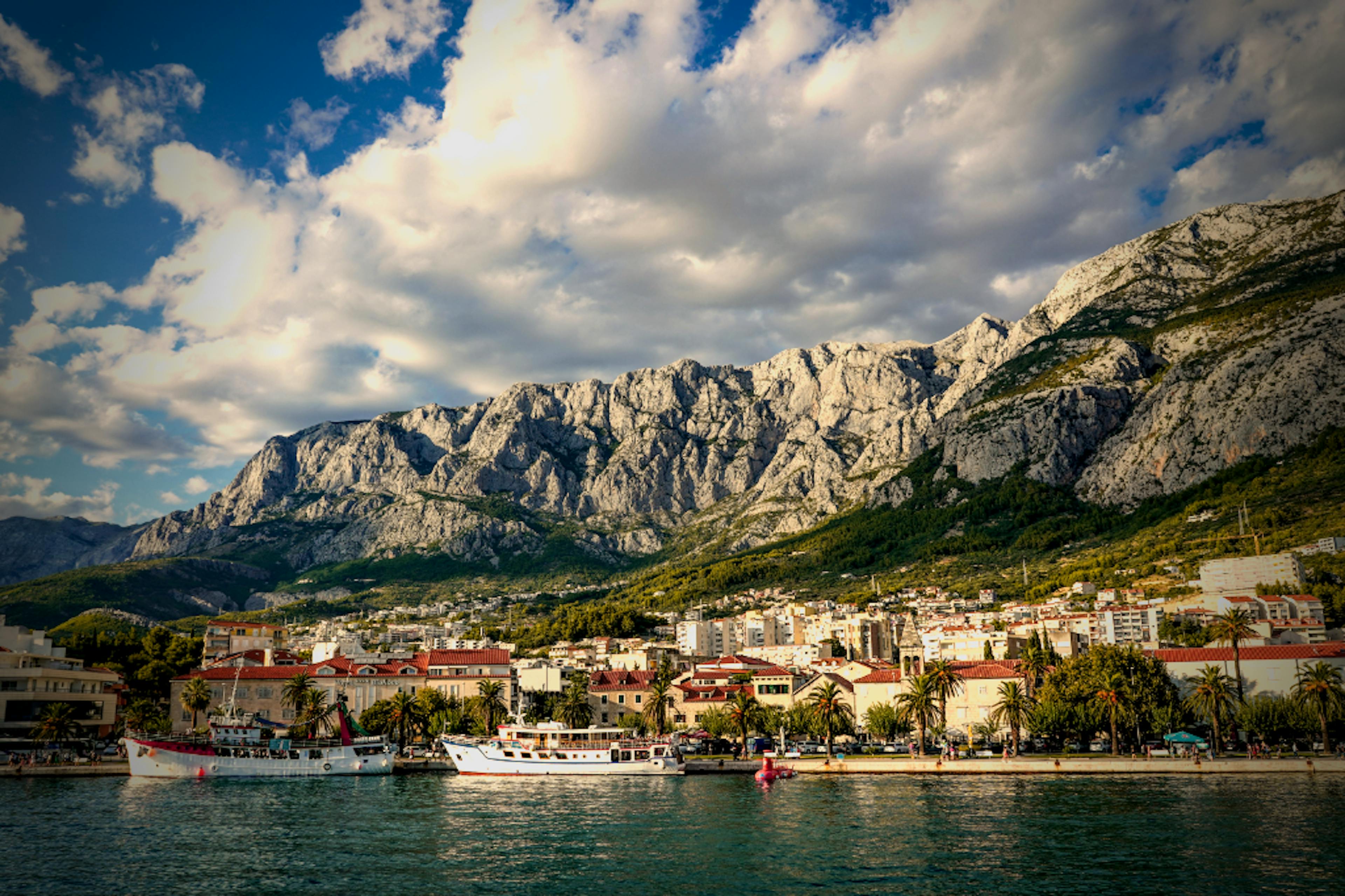 Makarska tour stop Desmo