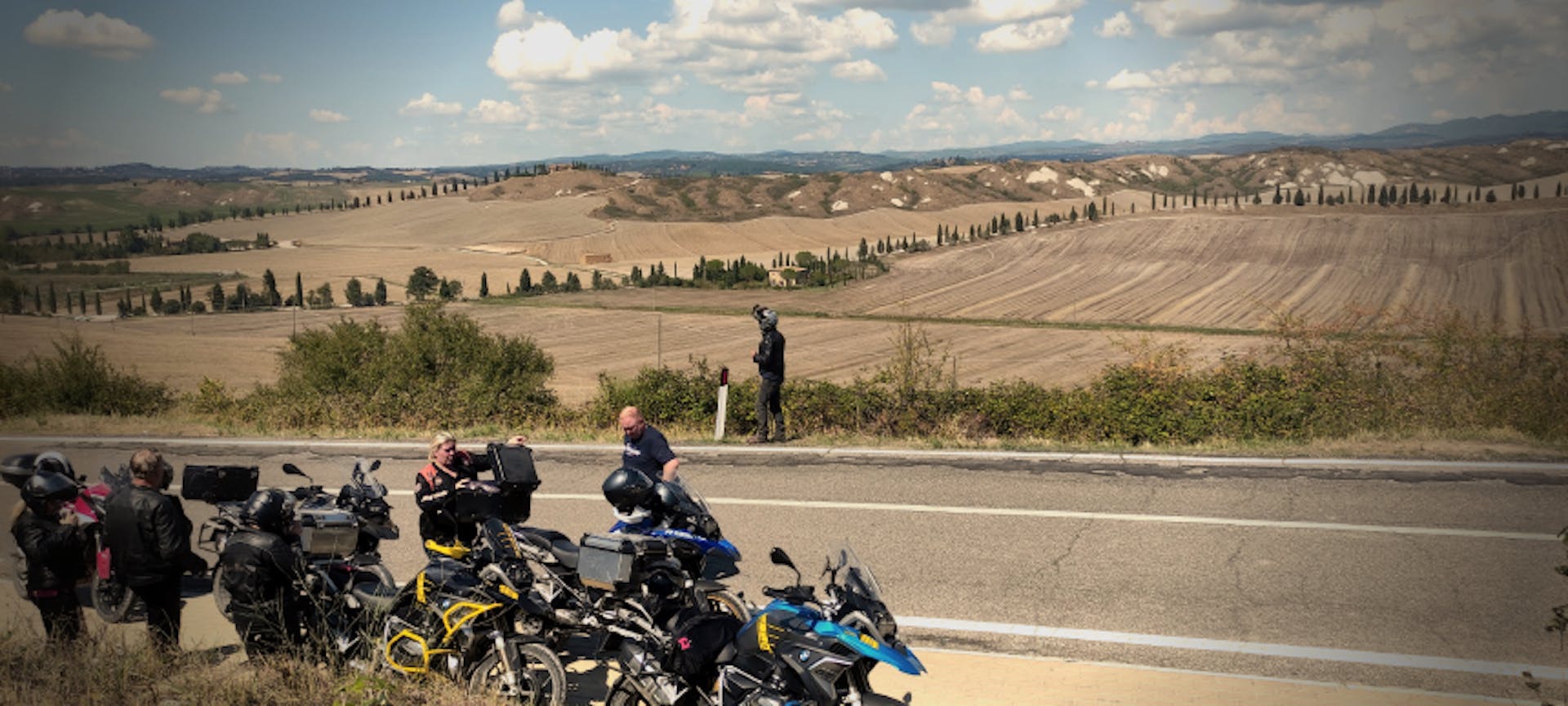 Desmo adventure tour in Asciano, Italy. Toscany tour