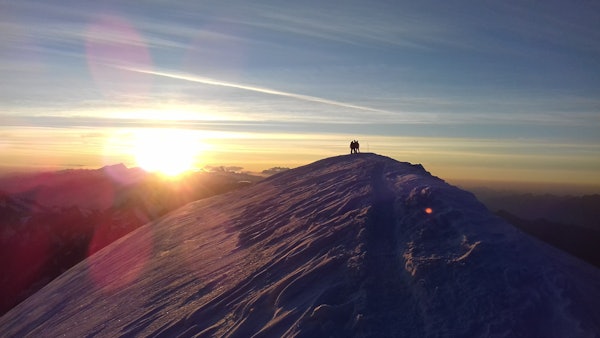 Alba sul Monte Bianco