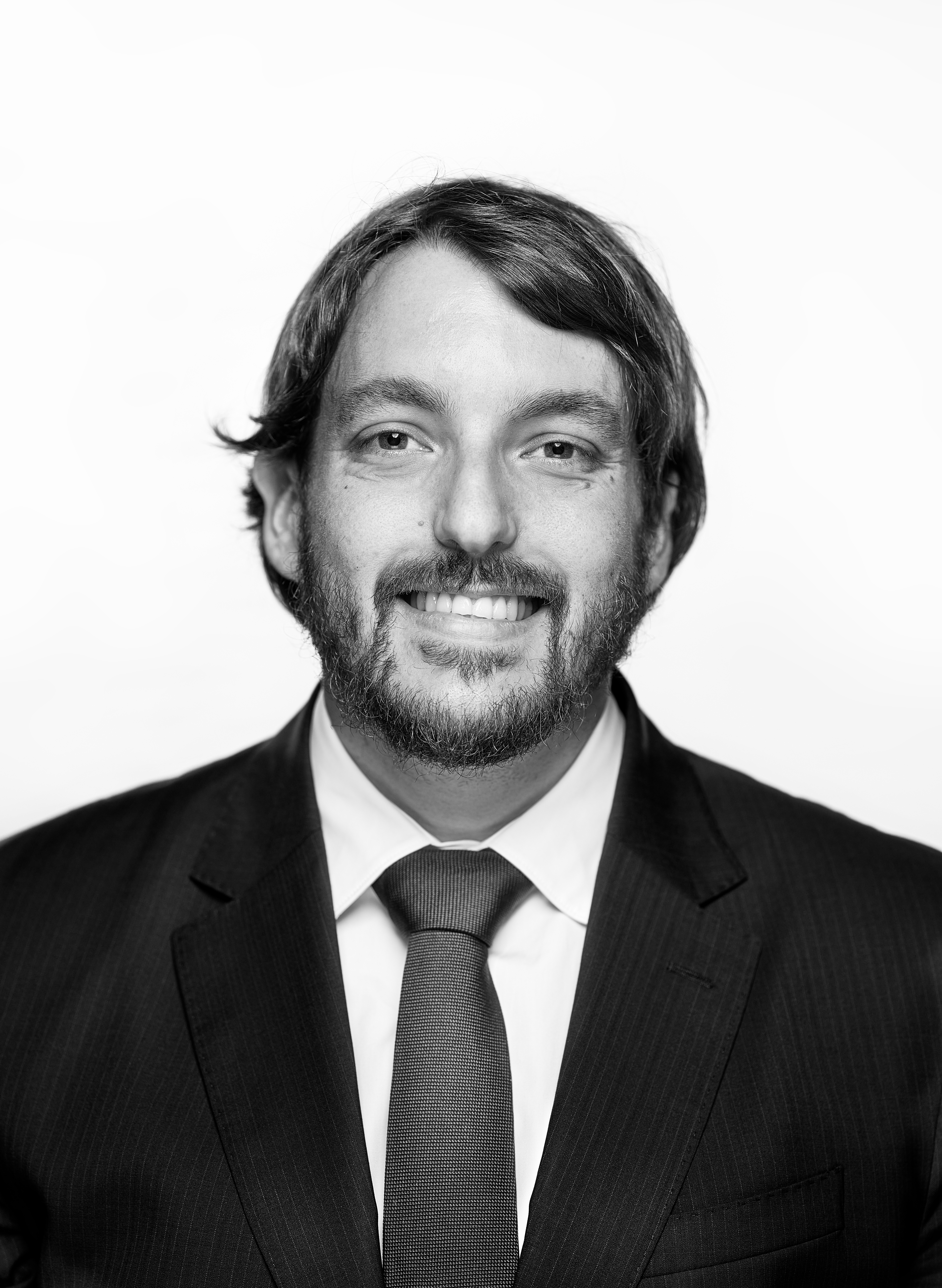 Black and White Photo of Antón Vieito, moviinn's business incorporation lawyer for Spain