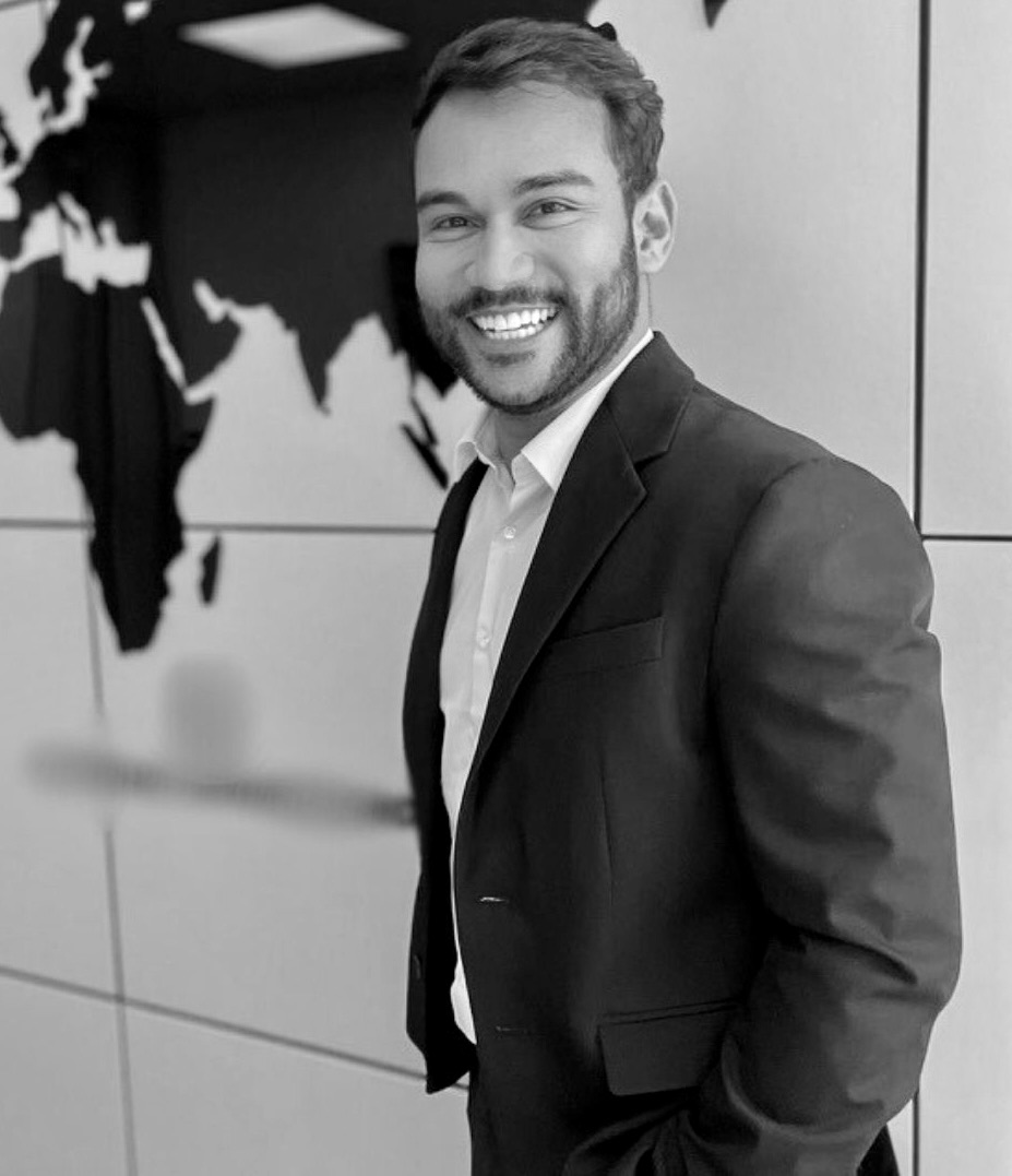 Henrique Araujo photo black and white 