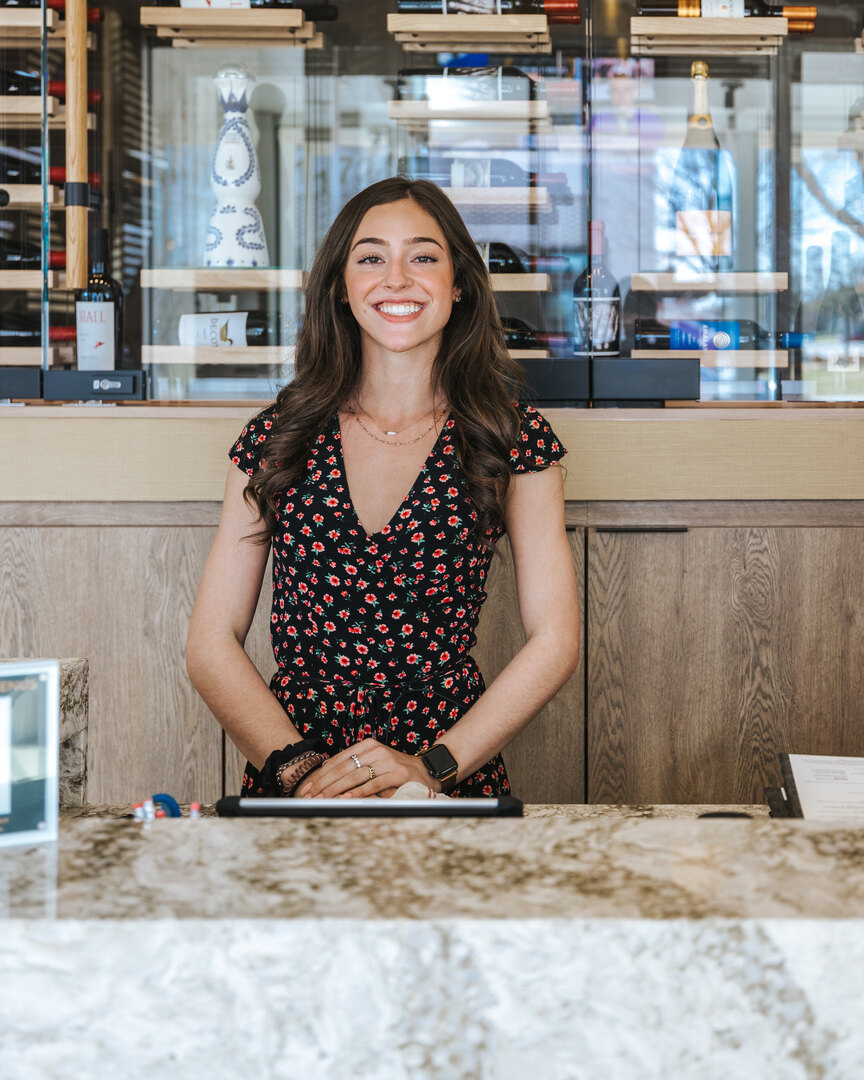 Moxies restaurant and bar servers, bartenders, chefs, and managers jobs