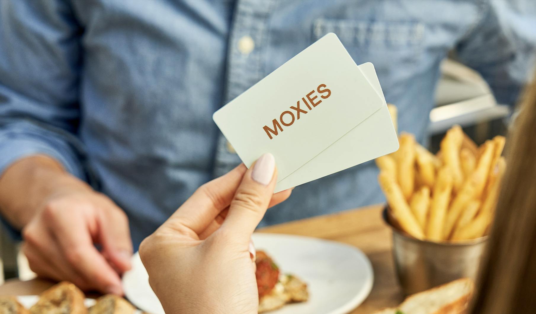 moxies restaurant corporate gift cards