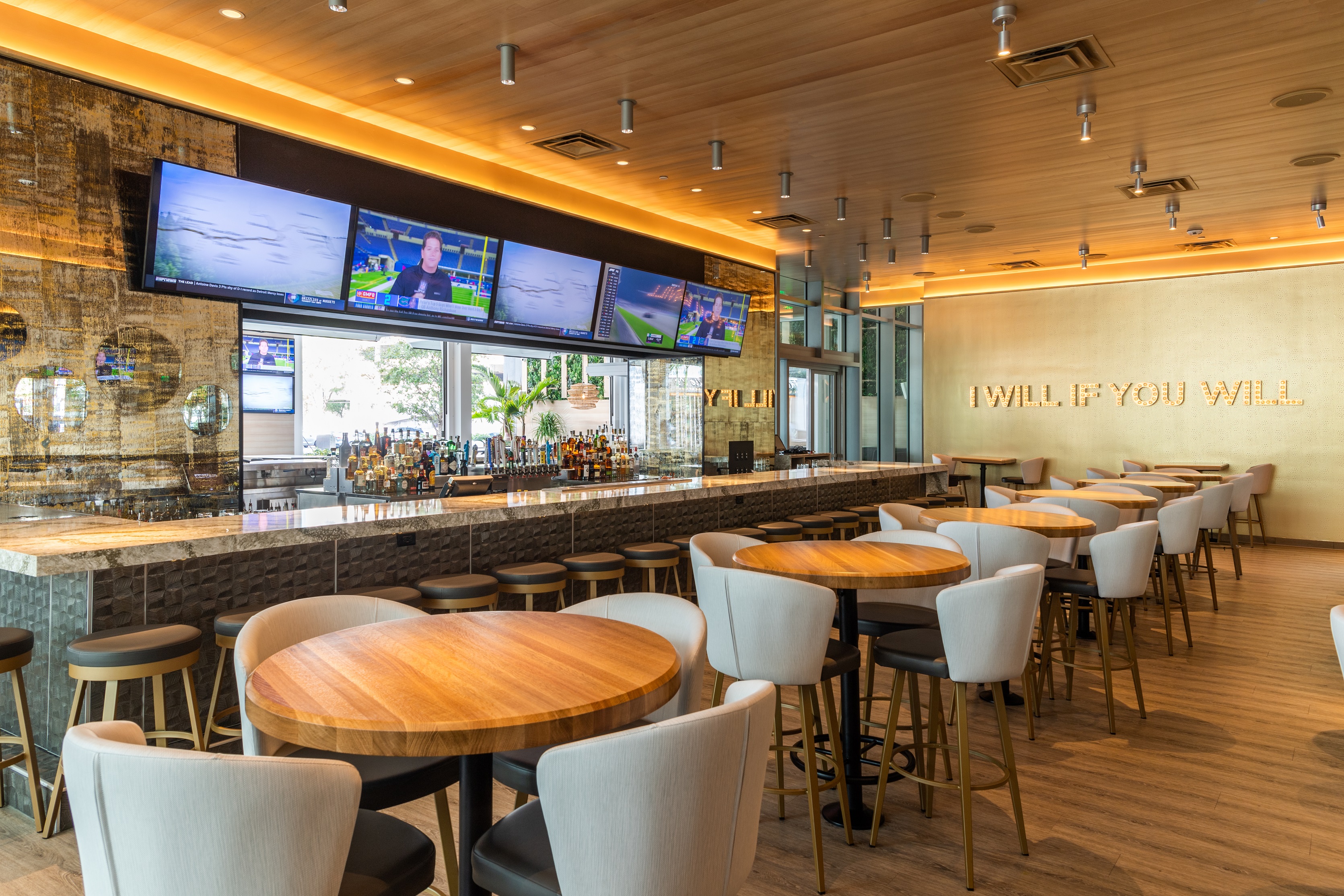 Las Olas Blvd Restaurant Moxies Restaurant