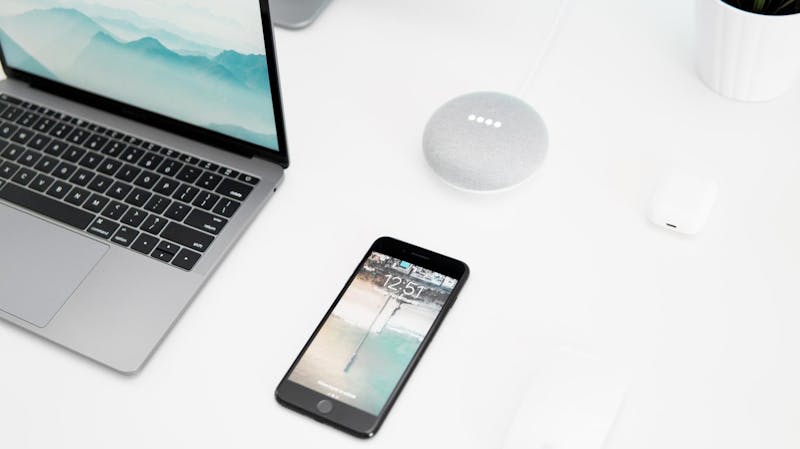 Customer data management in the connected era
