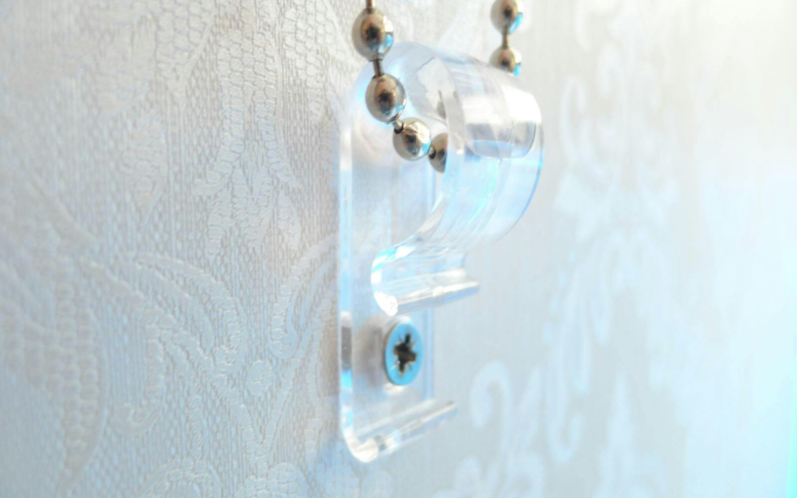 Safety chain tensioner for roller blinds nz