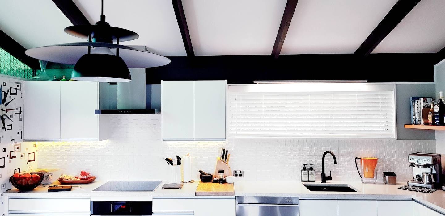 White horizontal window blinds | Mr Blinds