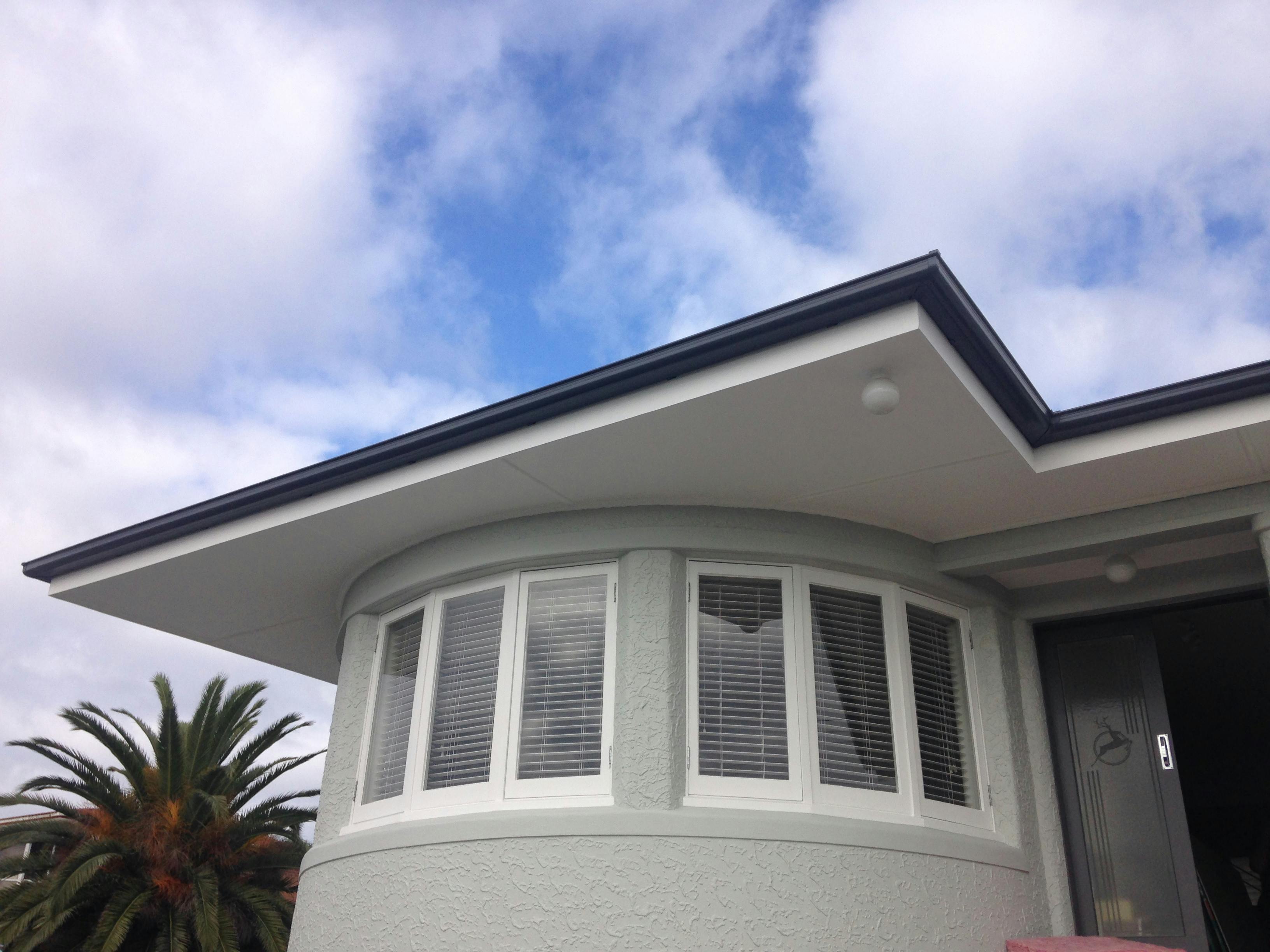 Venetian blinds in bay window Auckland nz