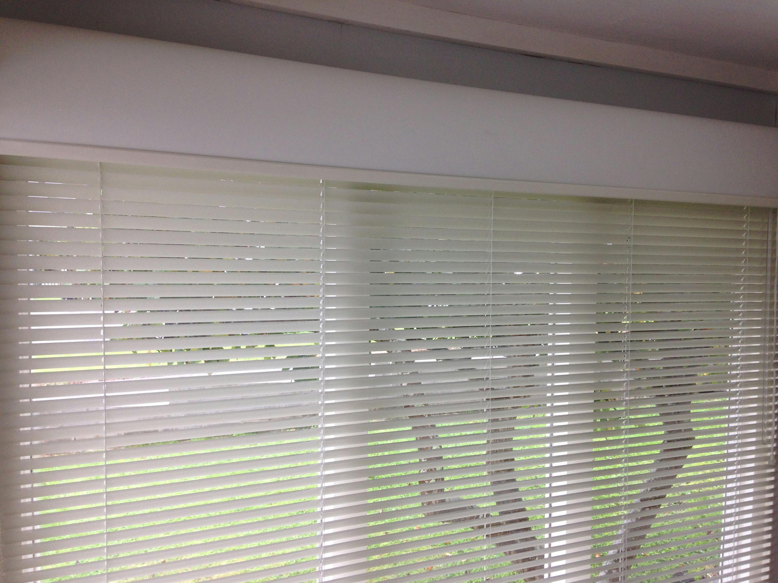Dual blind venetian and blackout roller blind Mr Blinds Auckland nz