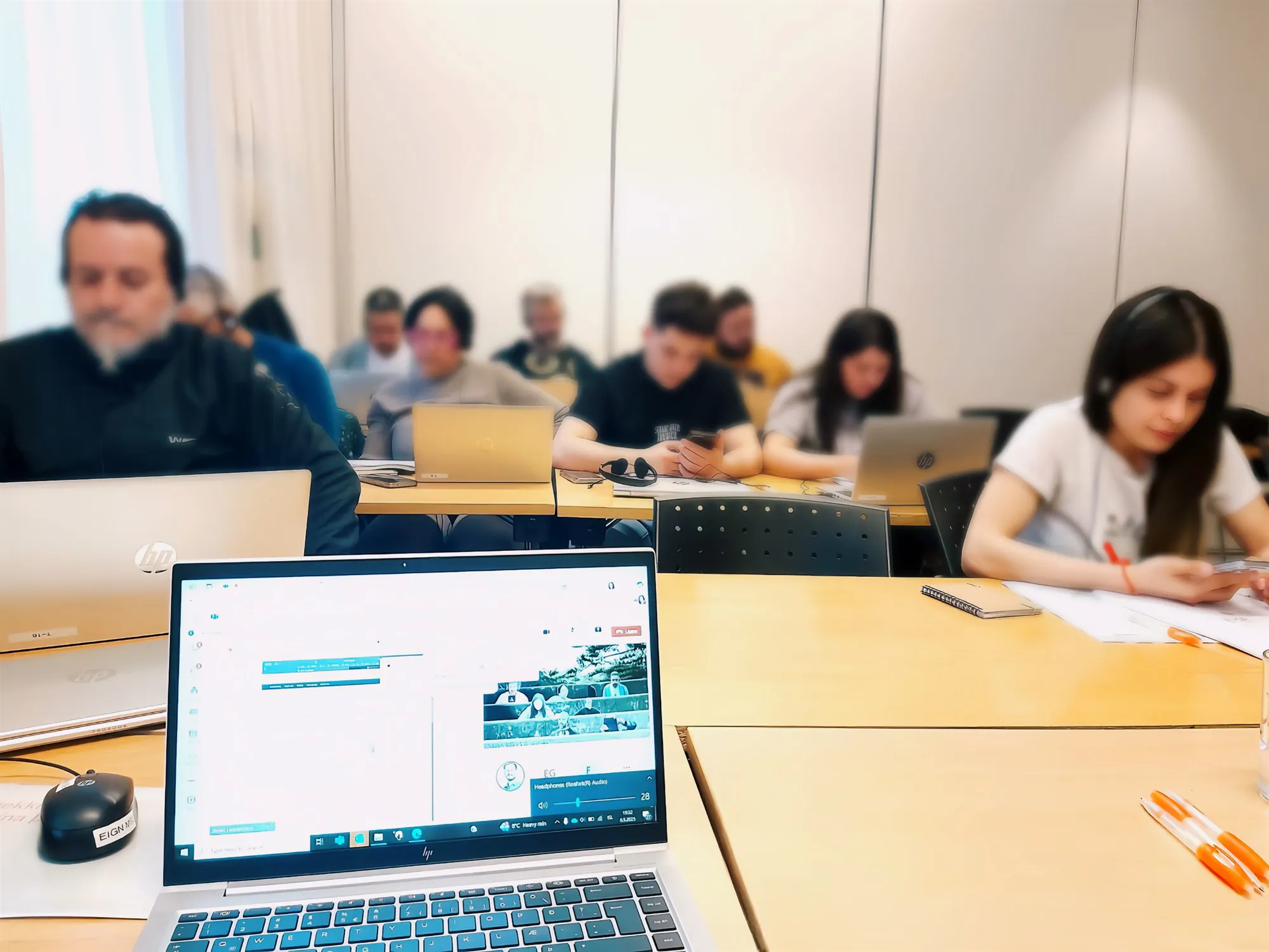 Íslenskukennsla í beinni frá Kólumbíu