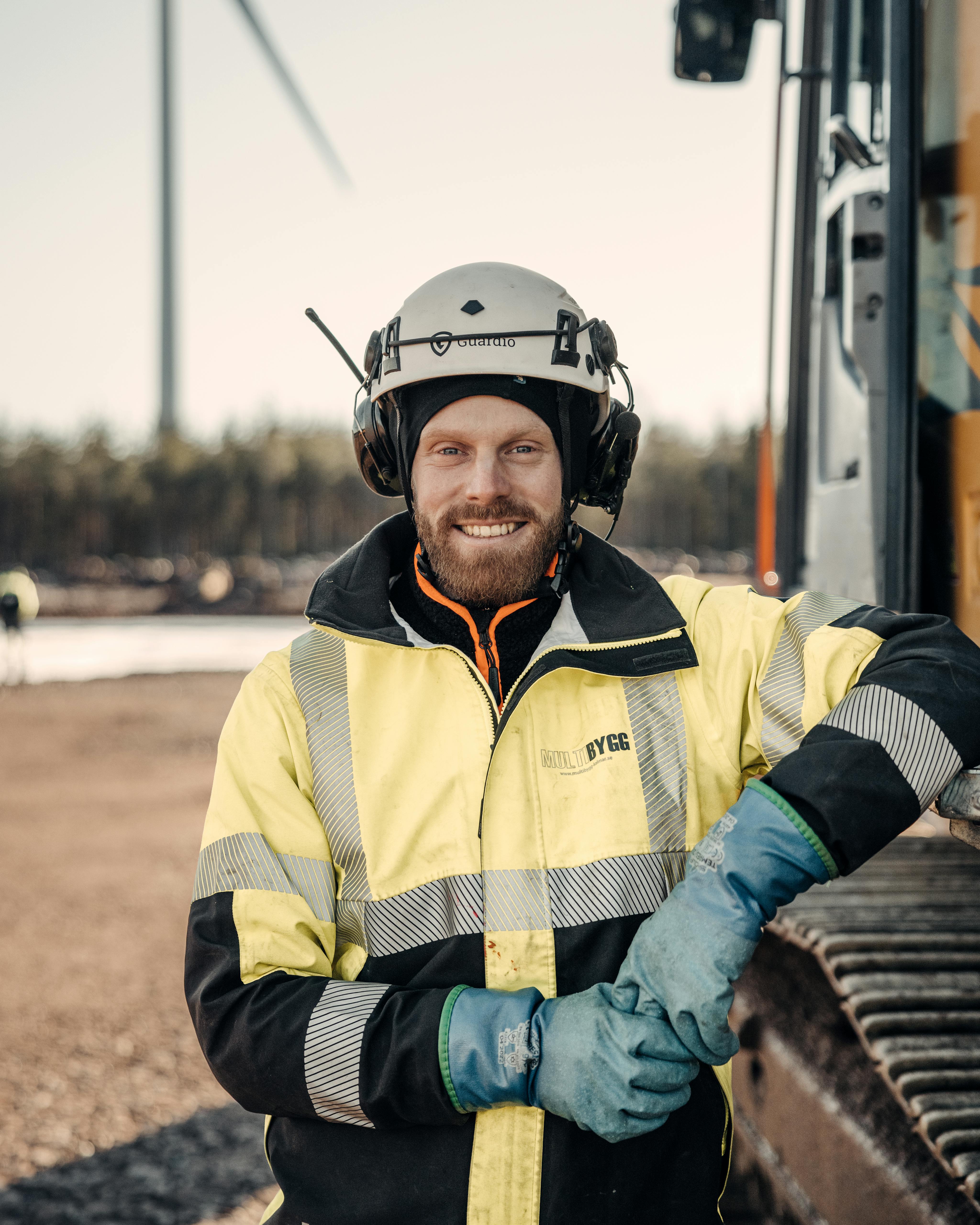 Multibyggs medarbetare på plats på den industriell biogasanläggning i Mönsterås.