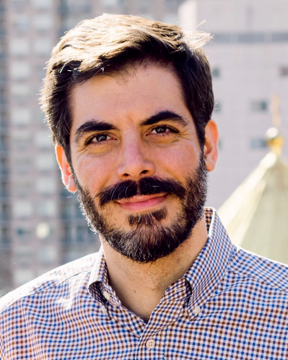 Yiannis Avramides headshot
