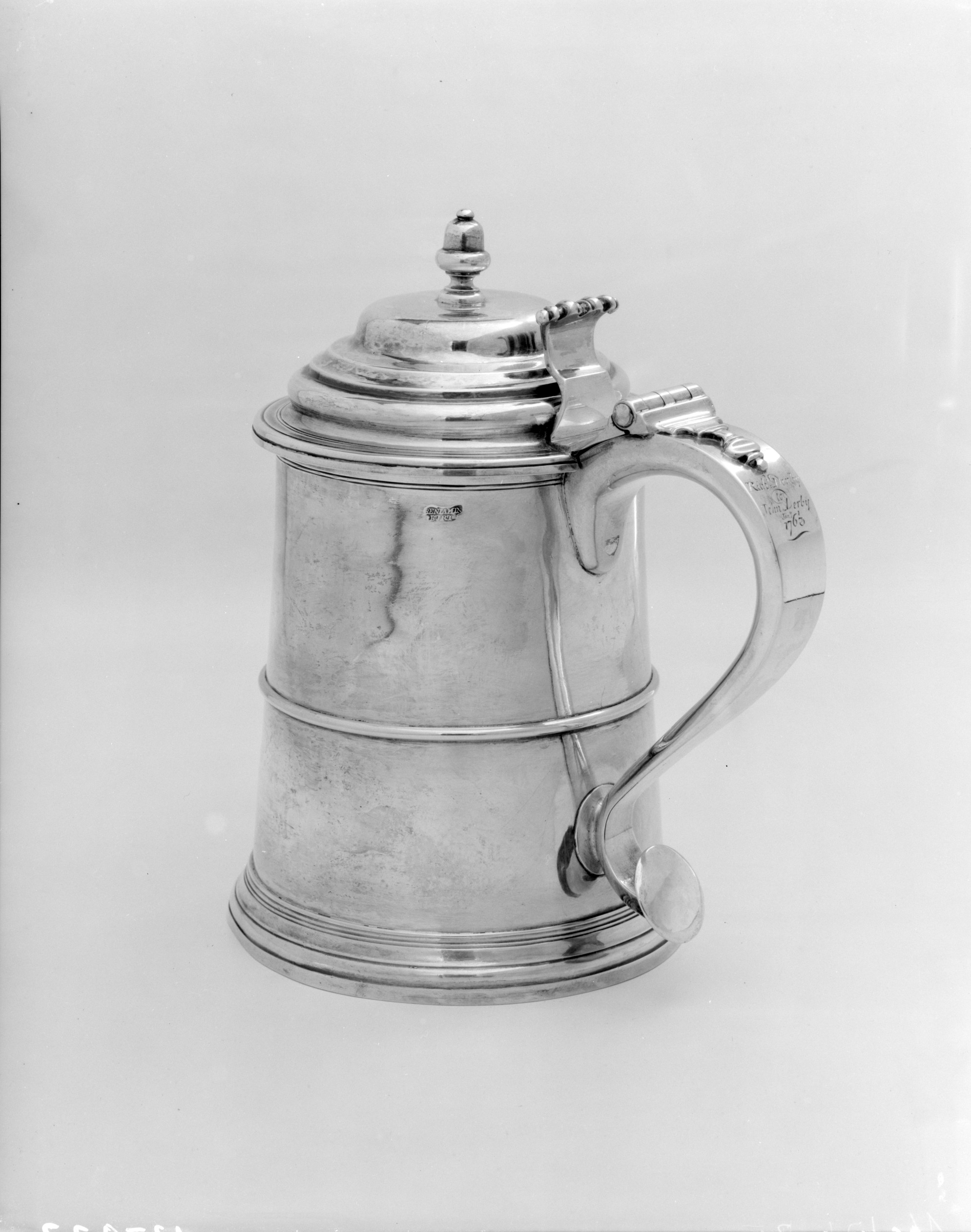 American tankard made by Benjamin Burt