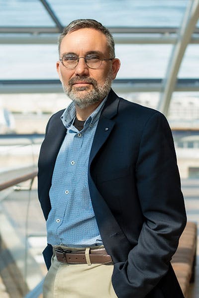 Dr. Robert Duke