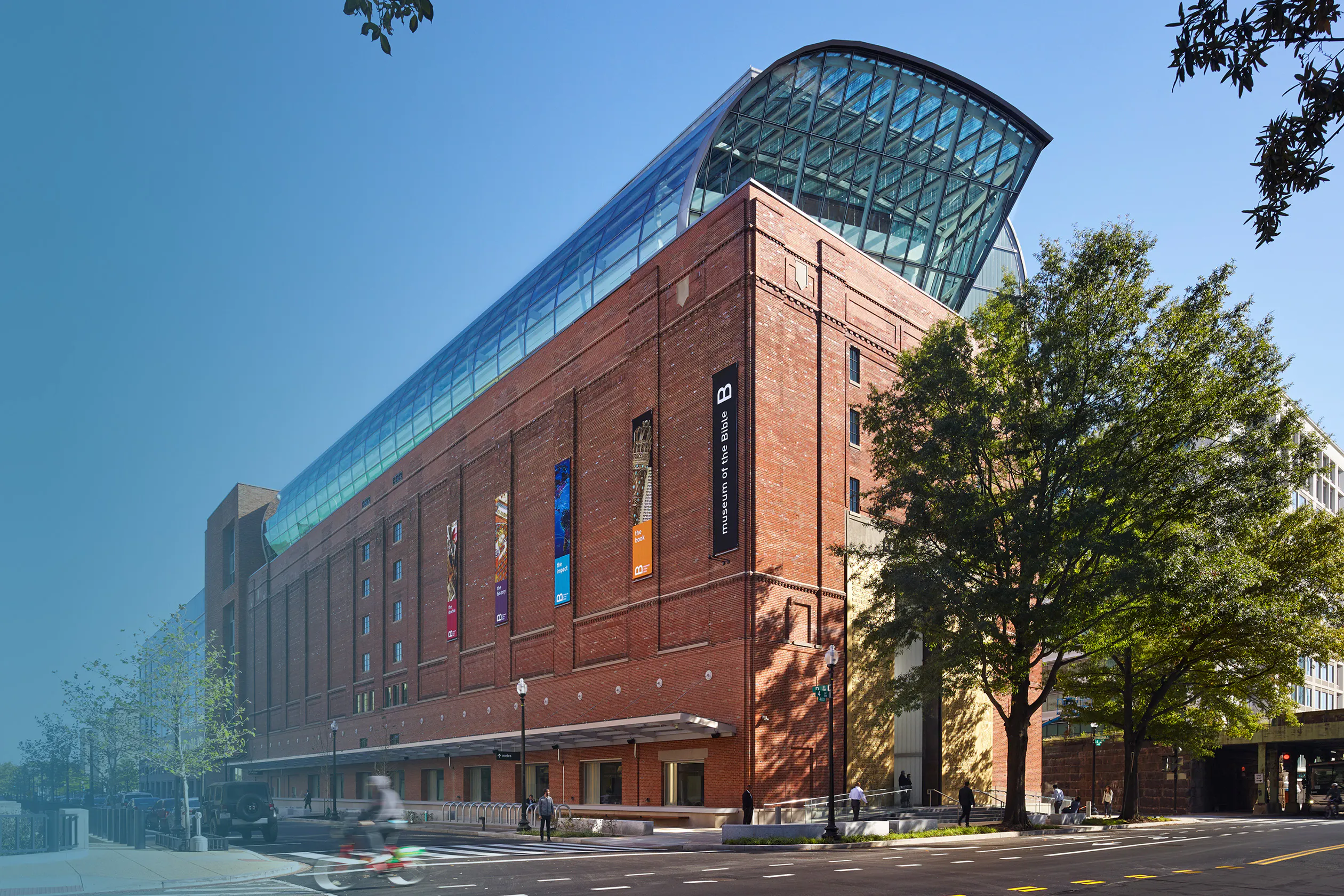 Plan your visit to Museum of the Bible!
