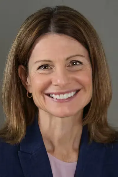 Dr. Lynn Cohick Headshot