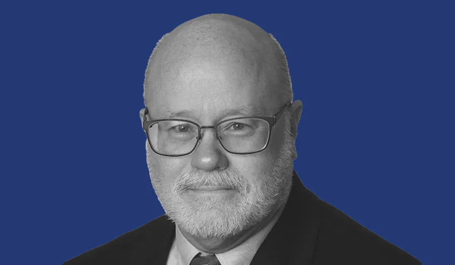 Daniel Dreisbach Headshot