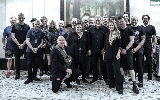 Sir Tom Jones and crew on his world tour