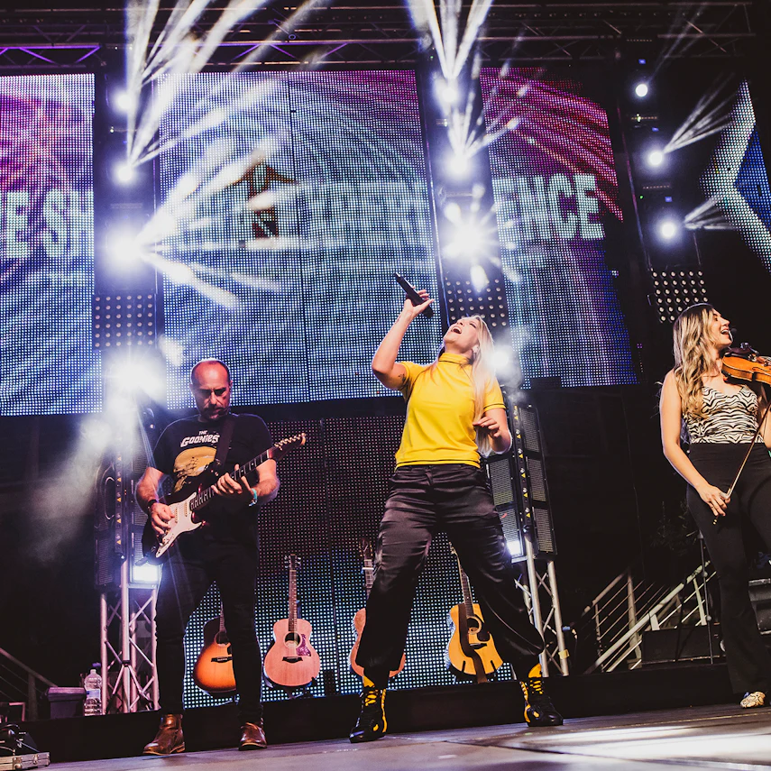 The Shania Twain Experience