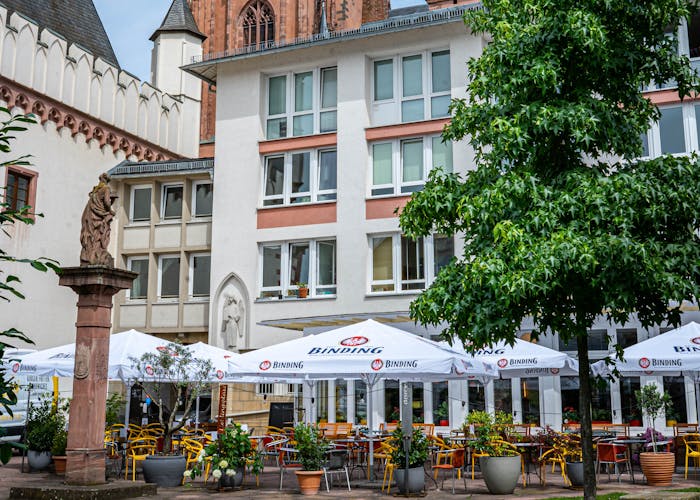 https://images.prismic.io/mutti-freut-sich-webpage/76266adf-0ebd-4d00-af11-ac8b63f88e86_DSC08712.jpg?auto=format%2Ccompress&rect=0%2C2539%2C3853%2C2752&w=700&h=500