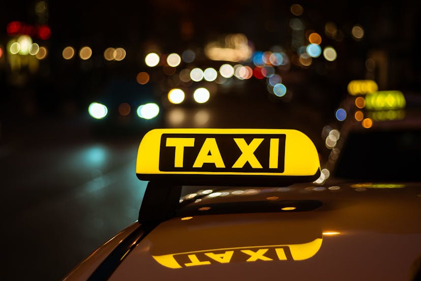 book a Brussels night taxi