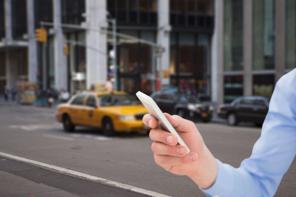 How to easily find a Brussels taxi without using an app ?