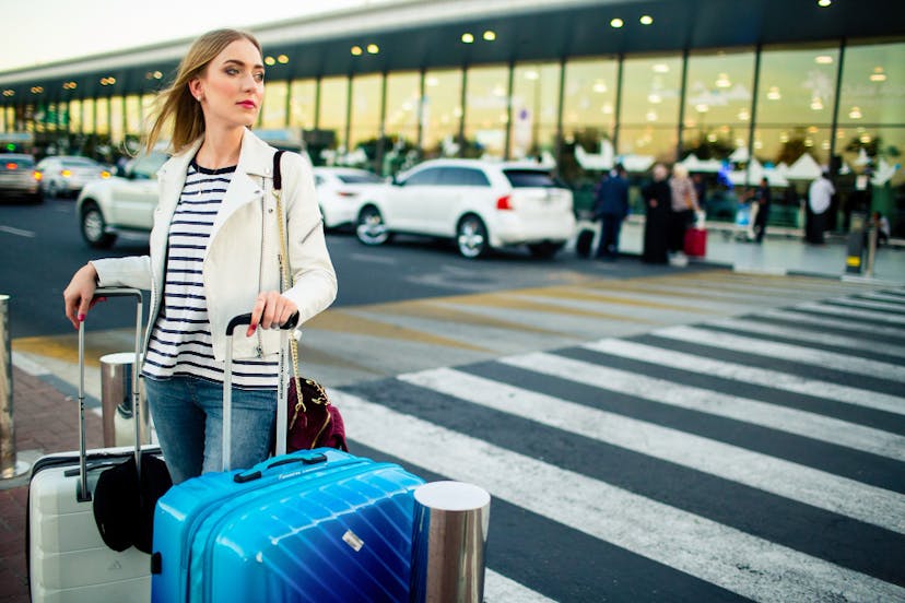 How much is a taxi from Brussels Airport to the city ?